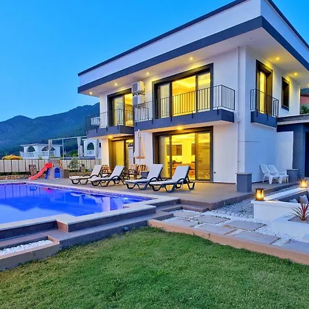 Uzumlu Village 3 Bedroom - 1725 ヴィラ *